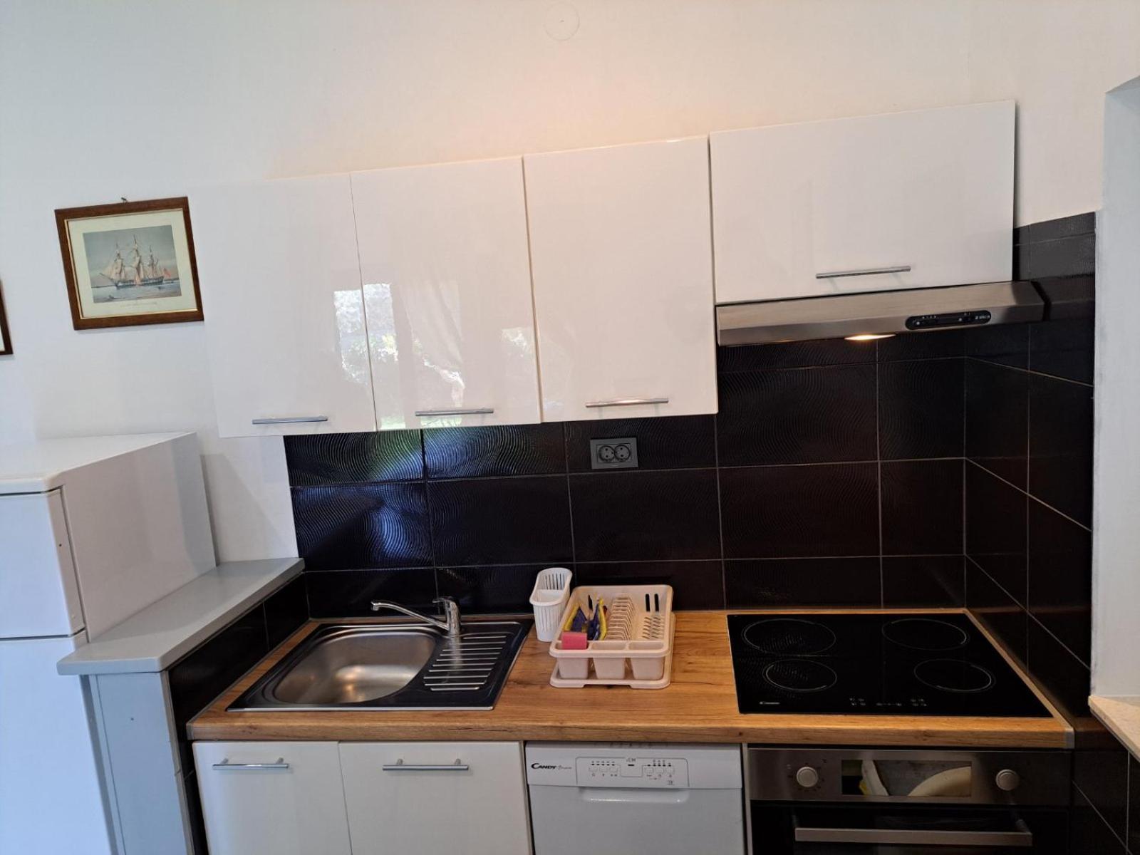Apartments Finera Помер Екстериор снимка
